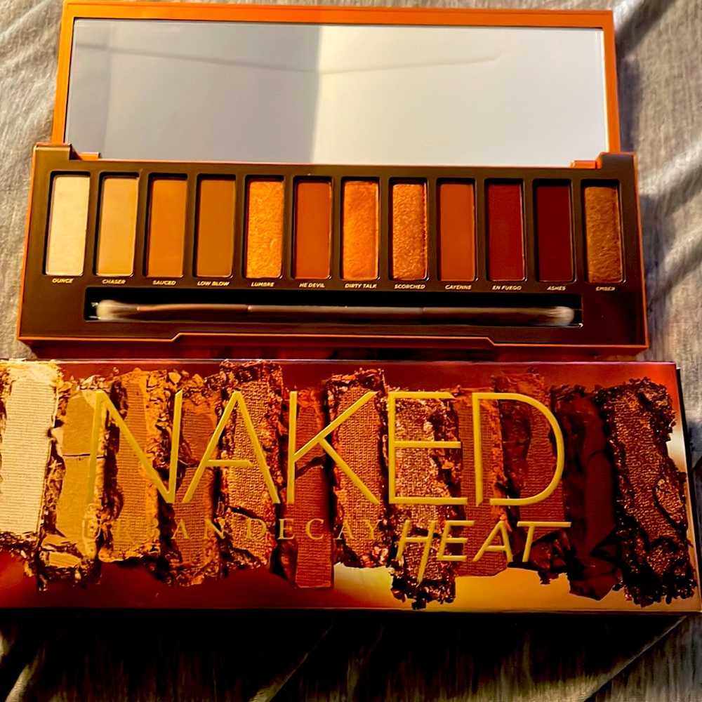 Urban Decay Naked Heat Paletee